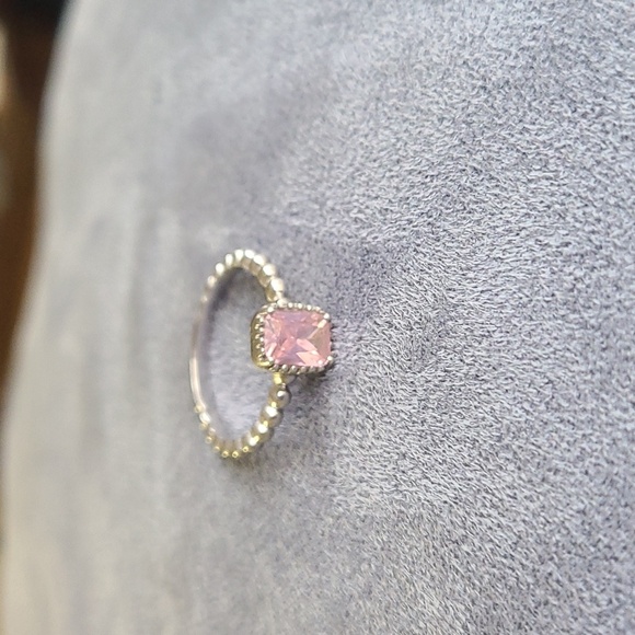 Ring - Picture 1 of 5